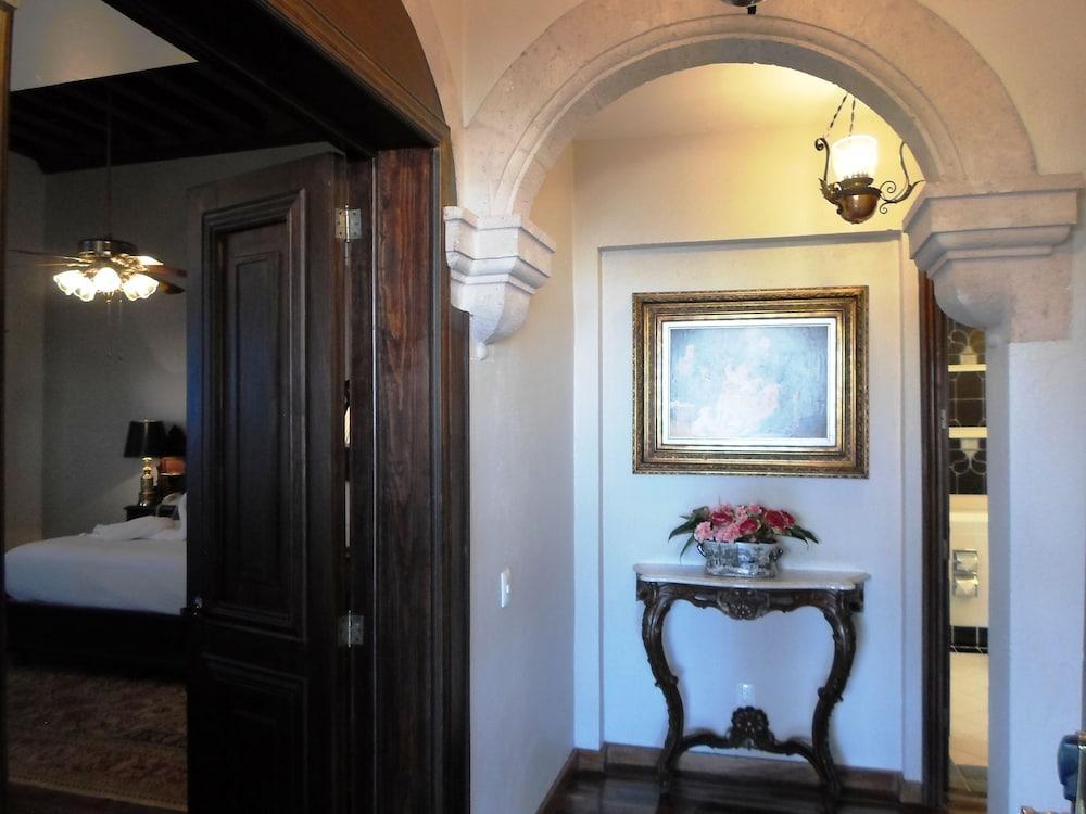 Virrey De Mendoza Hotel Morelia Bagian luar foto