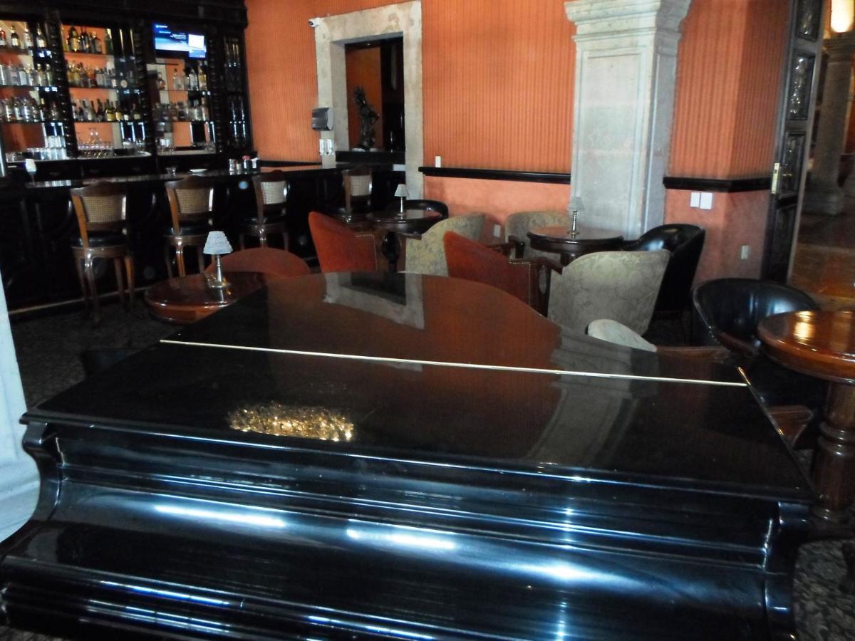 Virrey De Mendoza Hotel Morelia Bagian luar foto