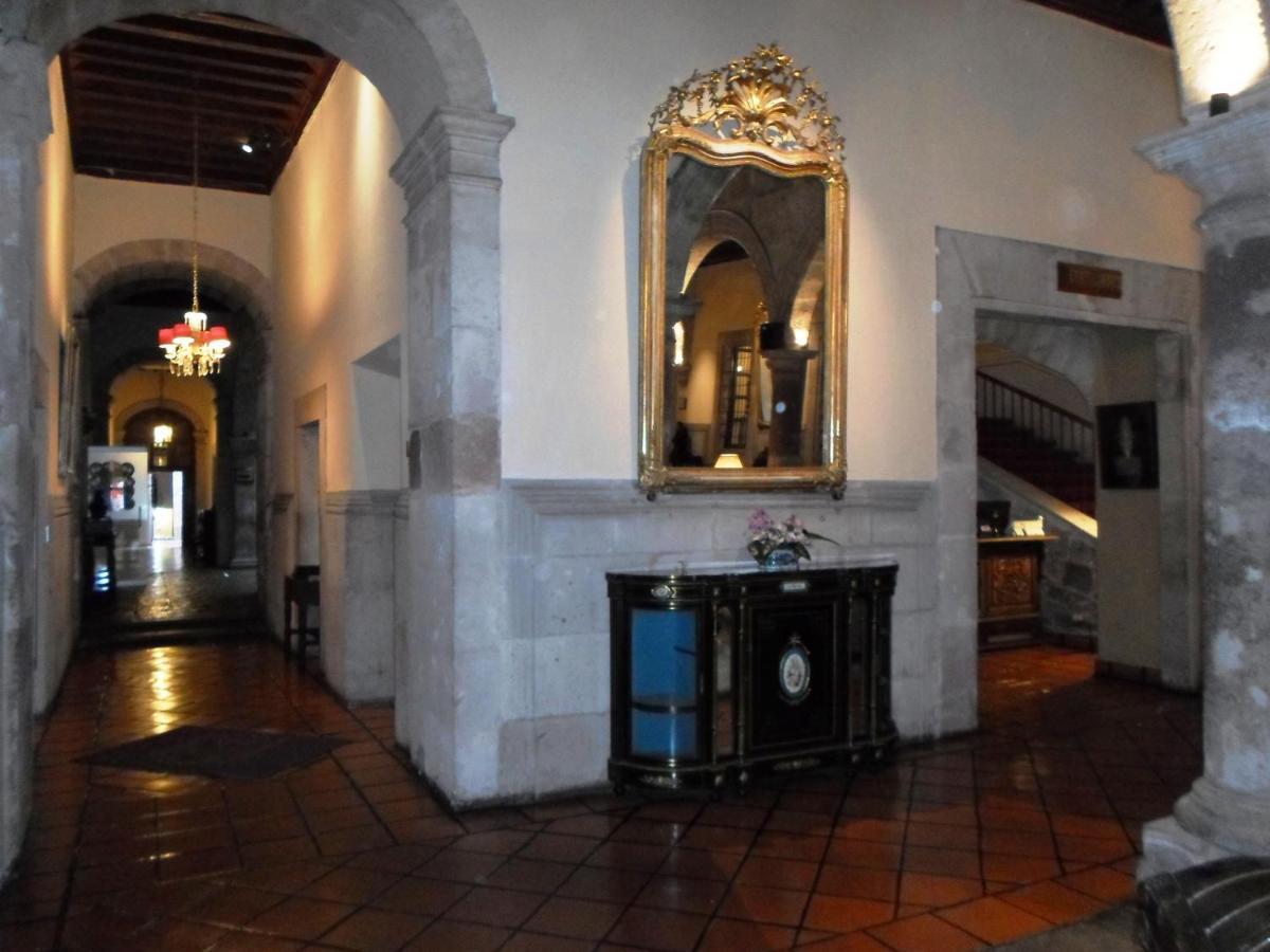 Virrey De Mendoza Hotel Morelia Bagian luar foto