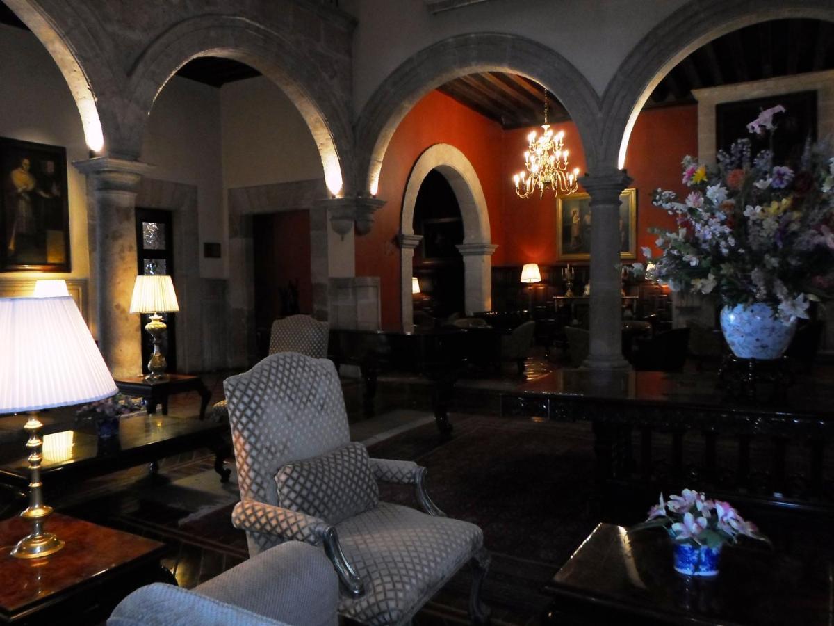 Virrey De Mendoza Hotel Morelia Bagian luar foto