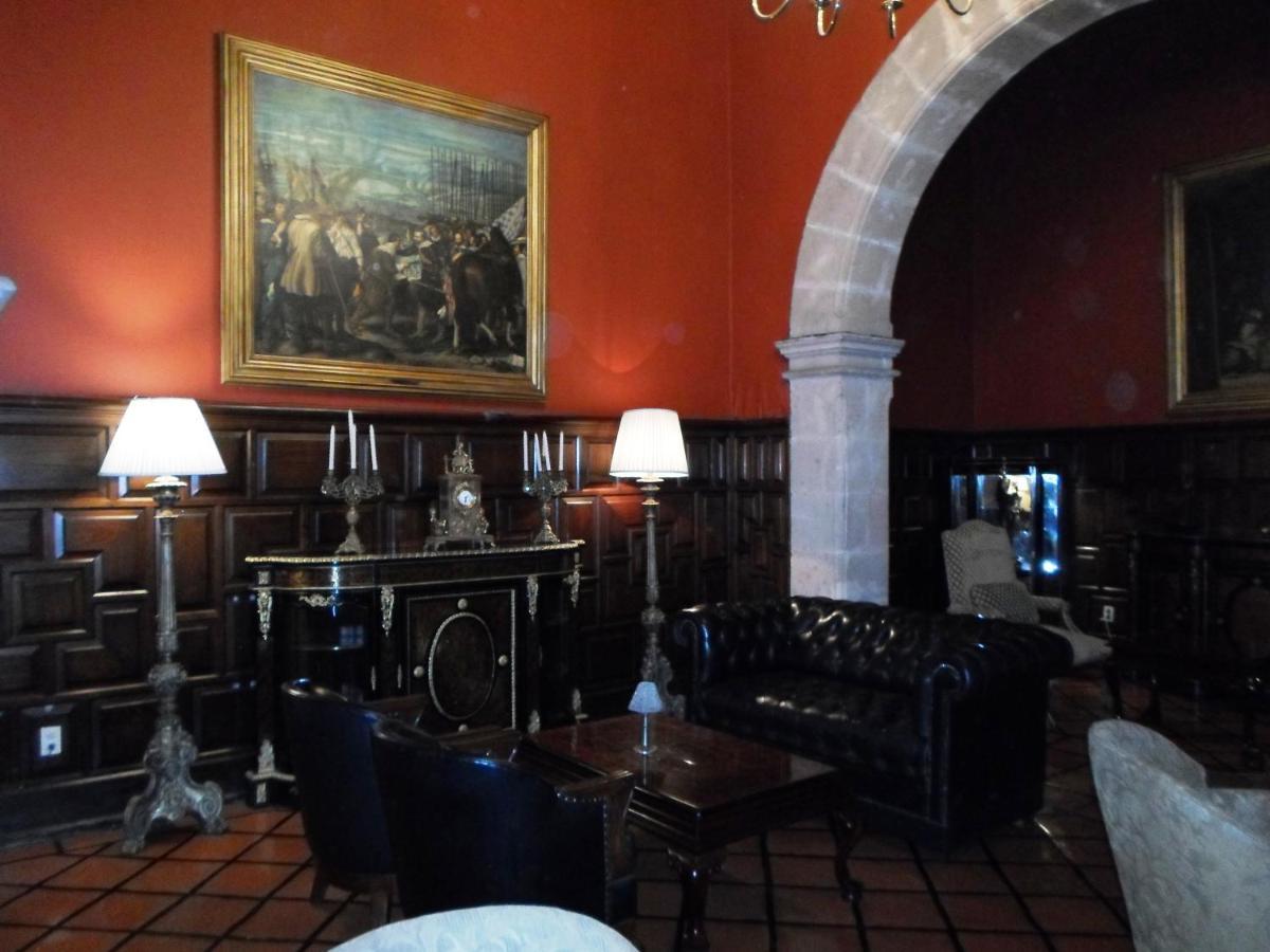 Virrey De Mendoza Hotel Morelia Bagian luar foto