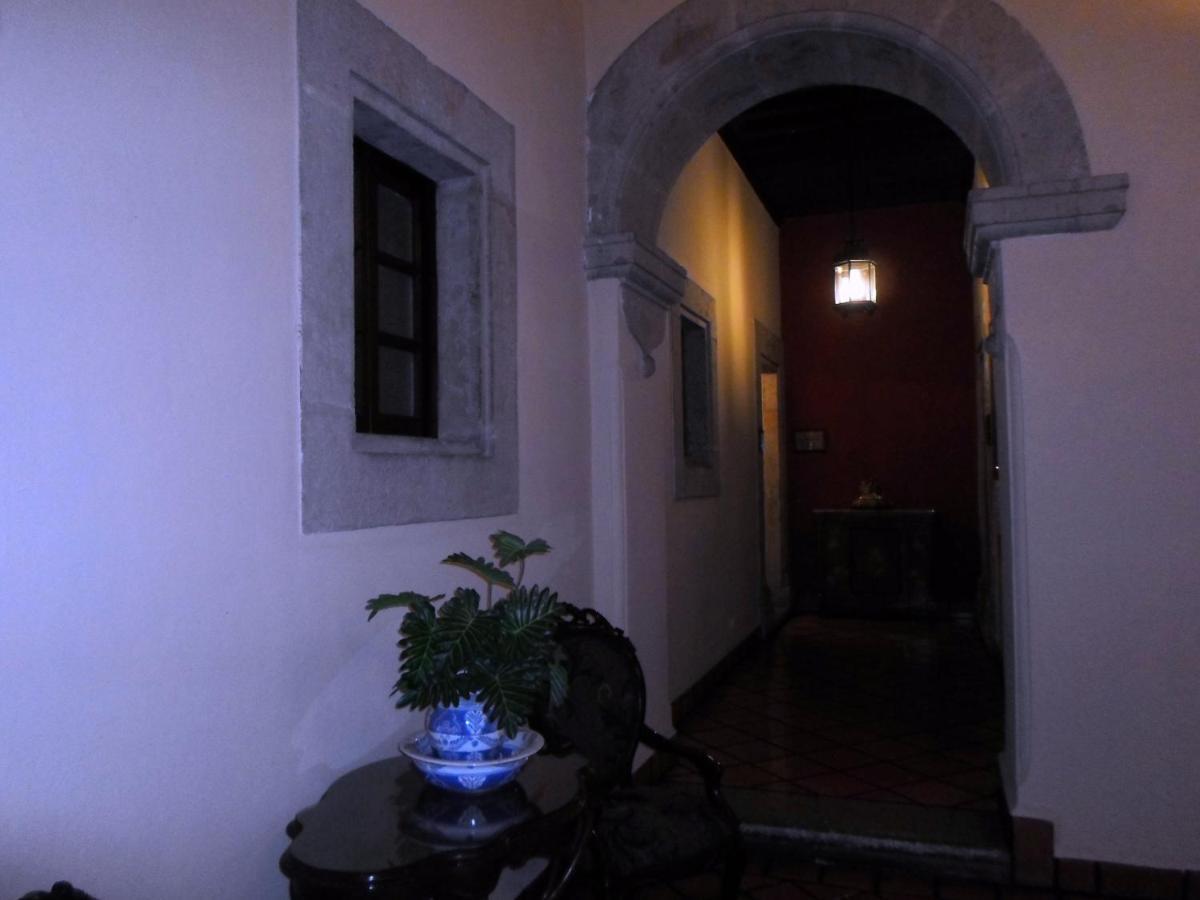 Virrey De Mendoza Hotel Morelia Bagian luar foto